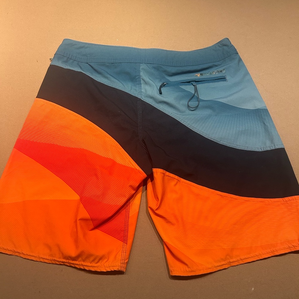 Billibong/Vizla Men's Swim Trunks Set - Picture 6 of 16